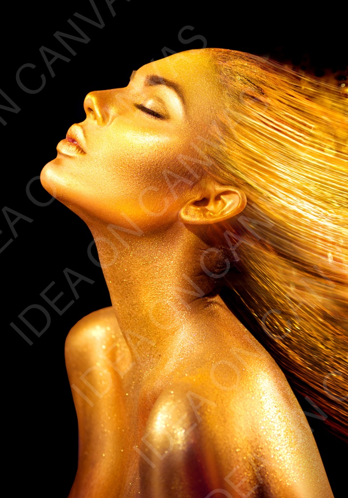 Gold Shower 1 - Esplosione di Lusso e Bellezza -