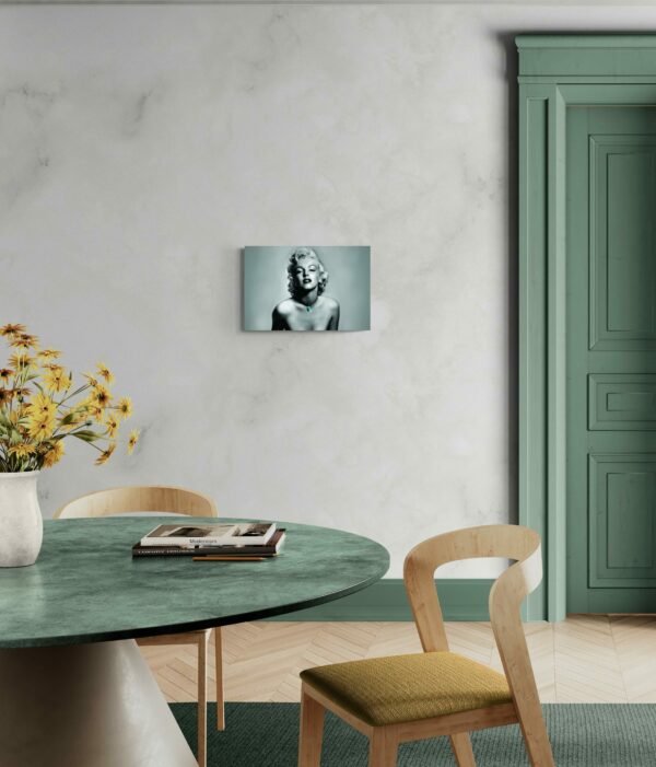 Marilyn -
