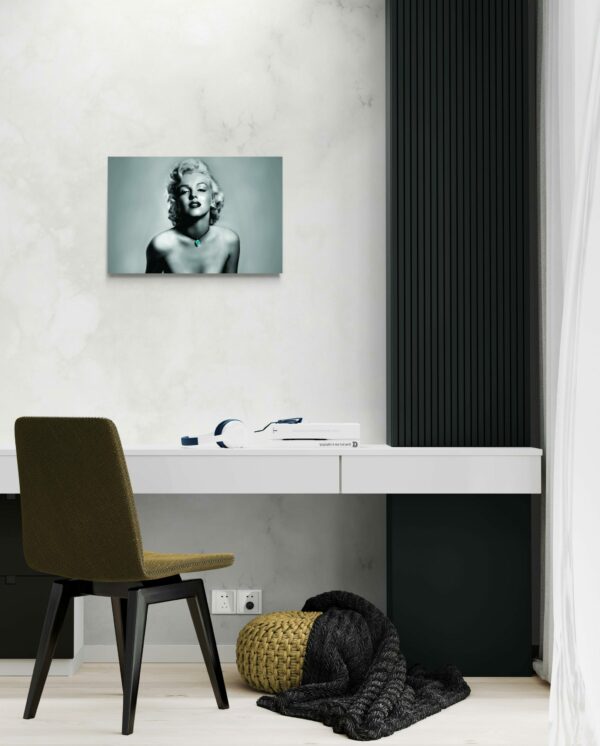 Marilyn -