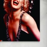 Smiling Marylin -