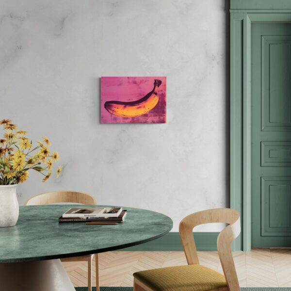Riflessi di Freschezza: Banana su Sfondo Fucsia scena-1-70x50-senza