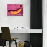 Riflessi di Freschezza: Banana su Sfondo Fucsia scena-2-70x50-senza